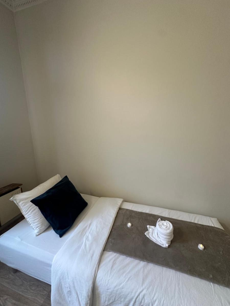Urban Luxury Apartments - Housity