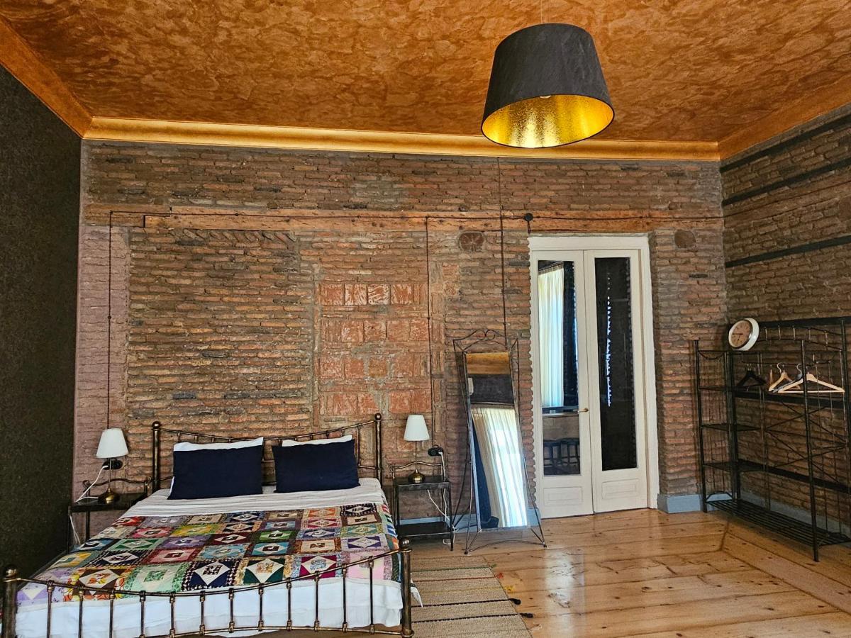 Old Gold Apartment - Housity