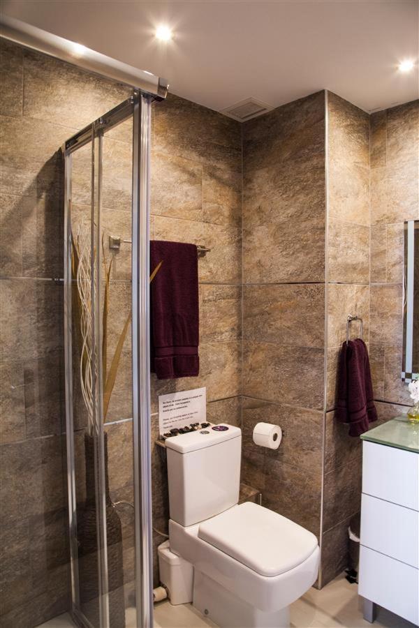 Apartamento City - SOLO ADULTOS - Housity