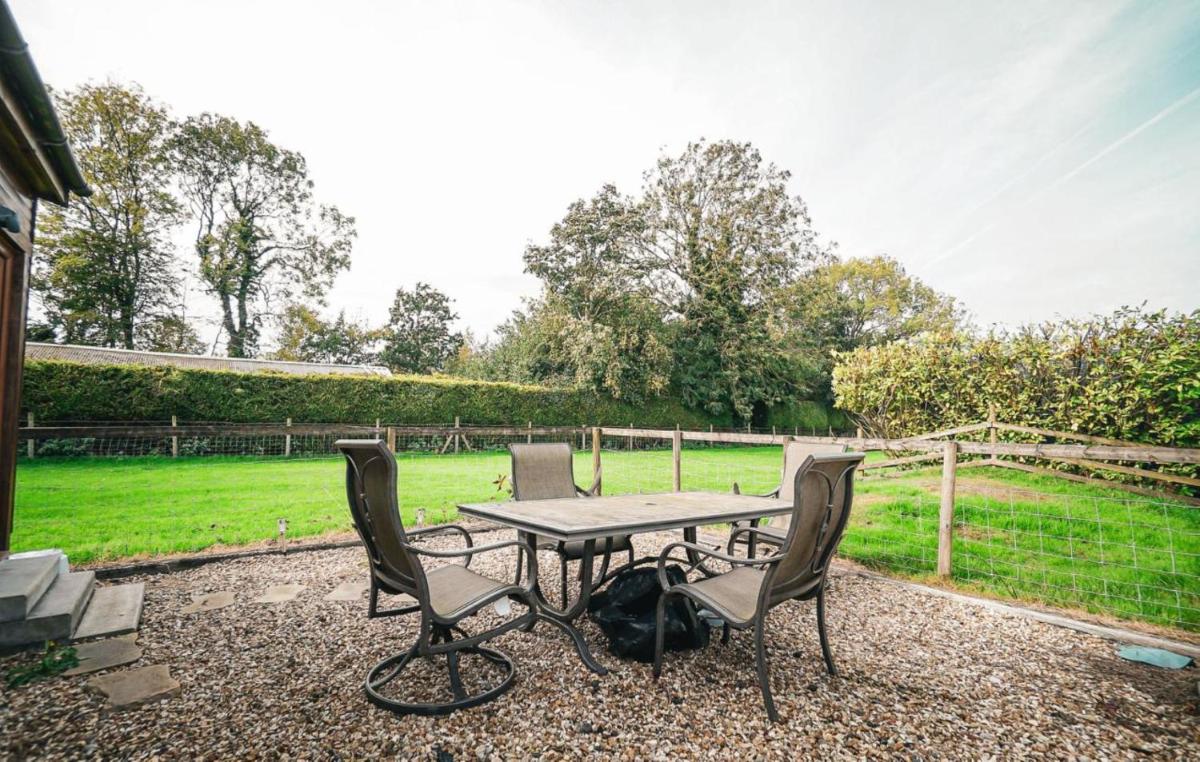 The Old Lambing Barn - Housity