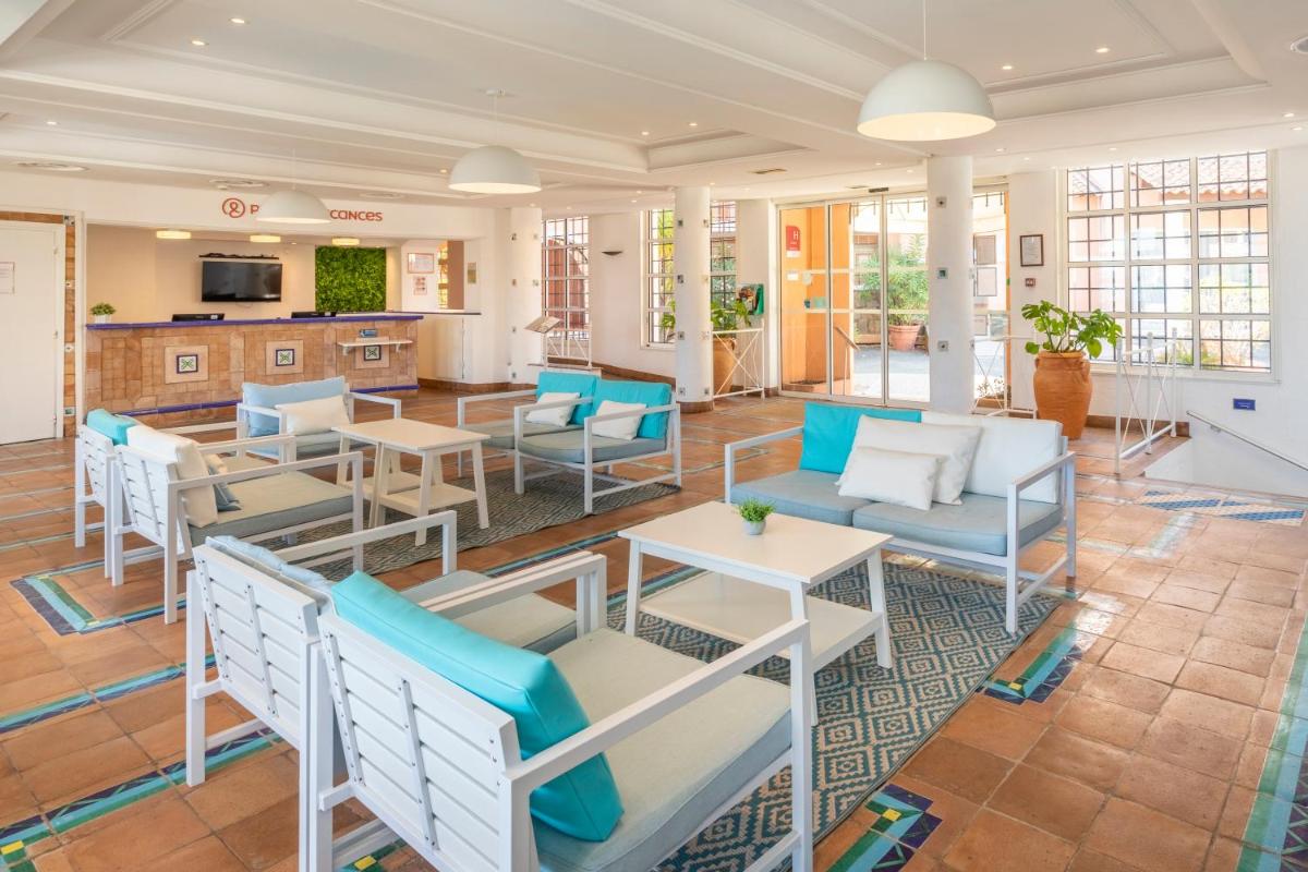 Cuisine ou kitchenette dans l'établissement Hôtel de l'Esterel Pierre & Vacances