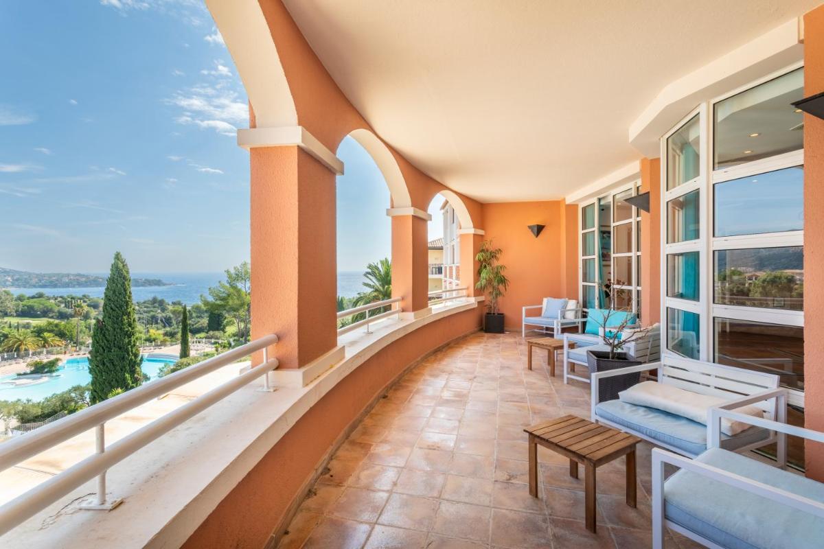 Balcon ou terrasse dans l'établissement Hôtel de l'Esterel Pierre & Vacances