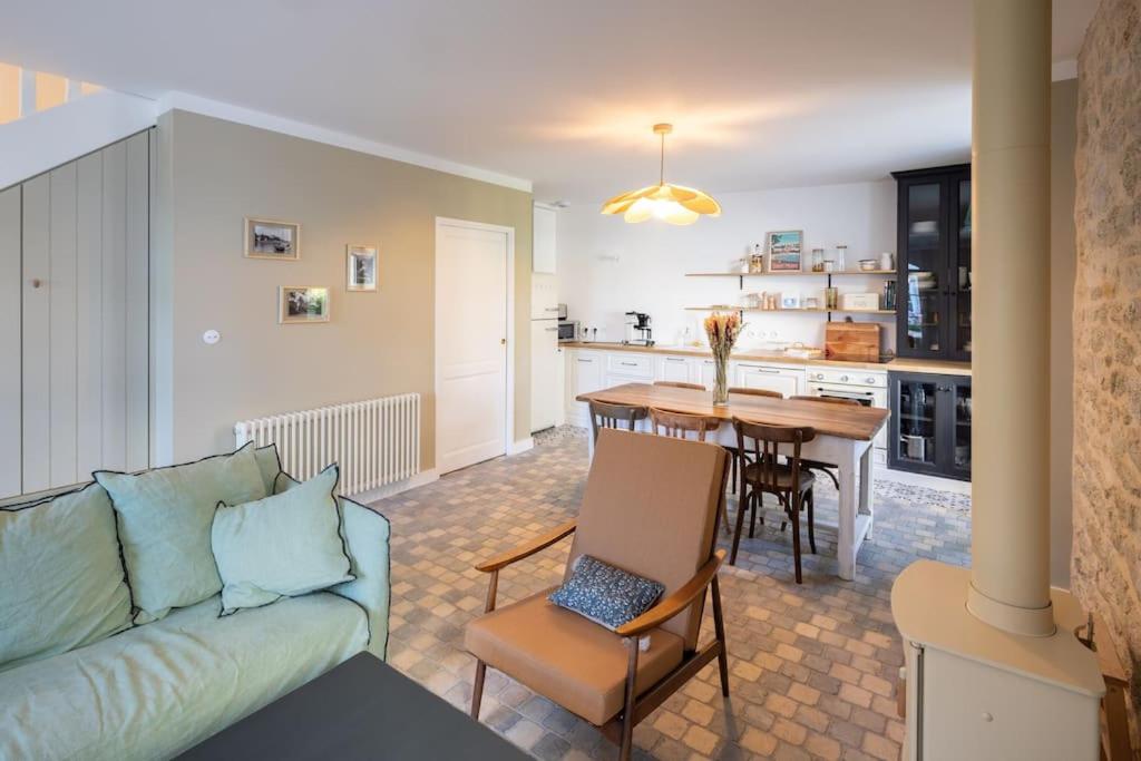 Adorable guest house - petit port de Ste Marine - Housity