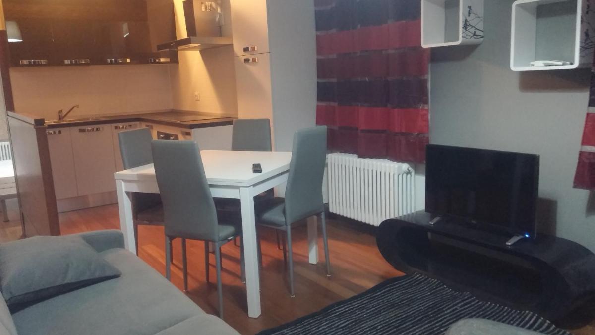 Good Wine Apartments - Housity