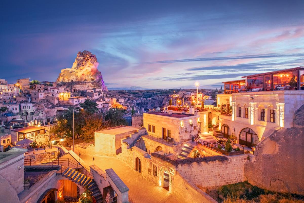 Cappa Via Cave Hotel - Housity