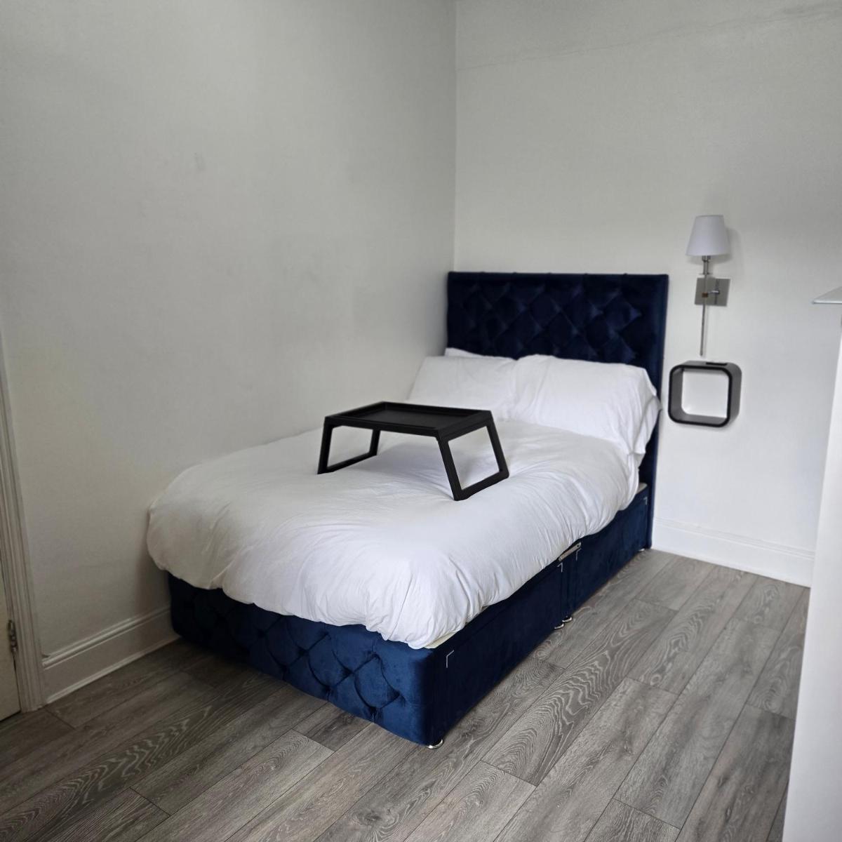 Prime Location Room Stay - Housity