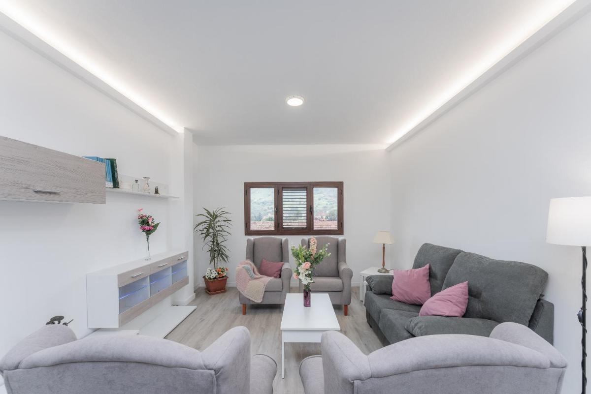Vivelorural Buena Vista House, El Madroñal - Housity