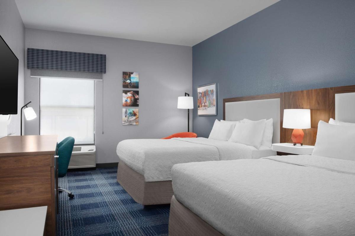 Hampton Inn Russellville - Housity
