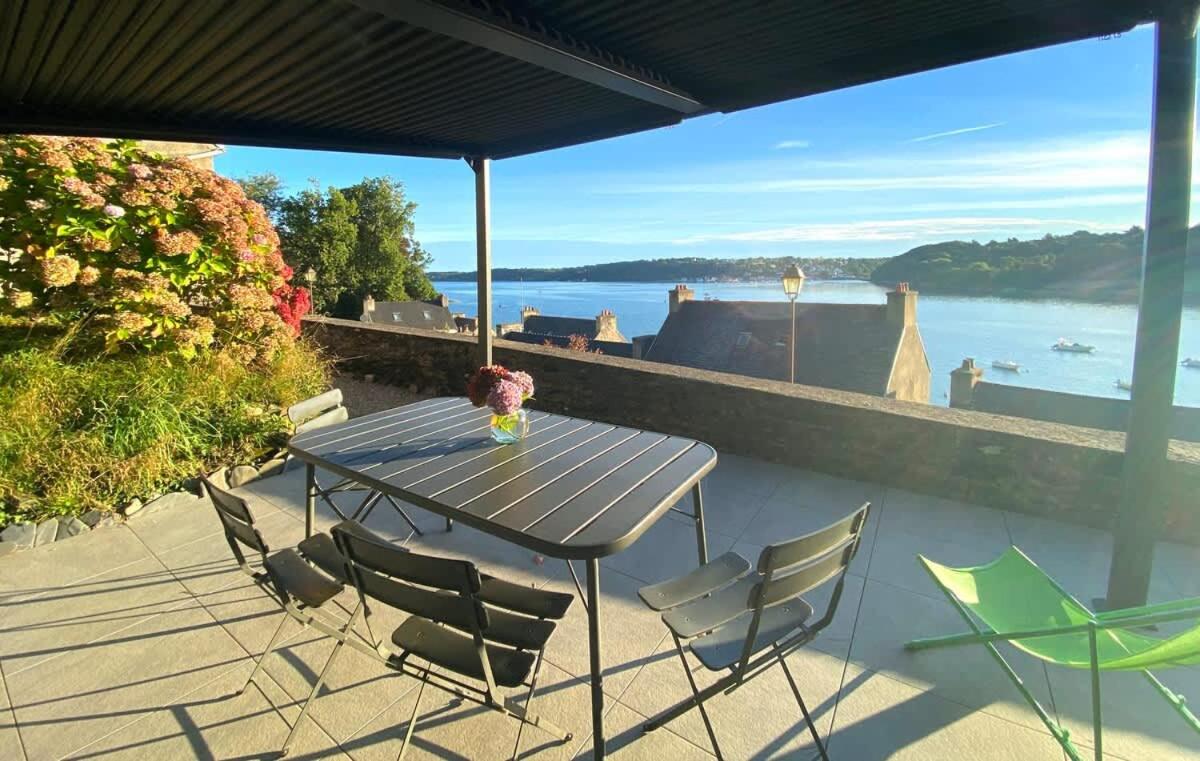 Locquenole house with sea view - Housity