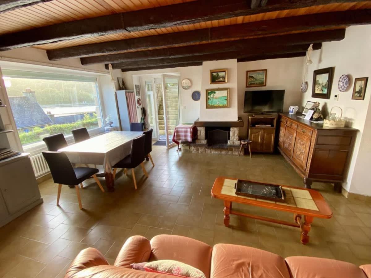 Locquenole house with sea view - Housity