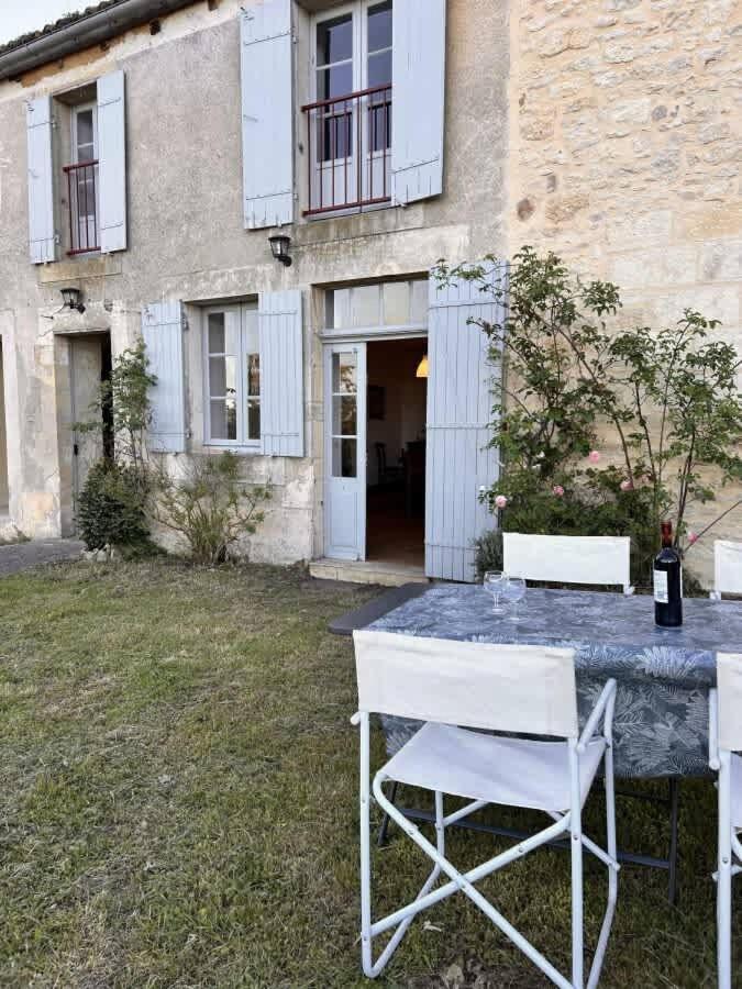 House with garden and view ideal location in Limeuil for 6 people - Housity