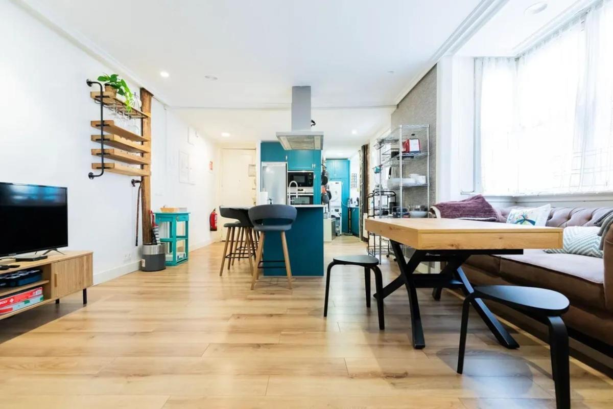 Modern Apartment in Bilbao with Internet - Housity