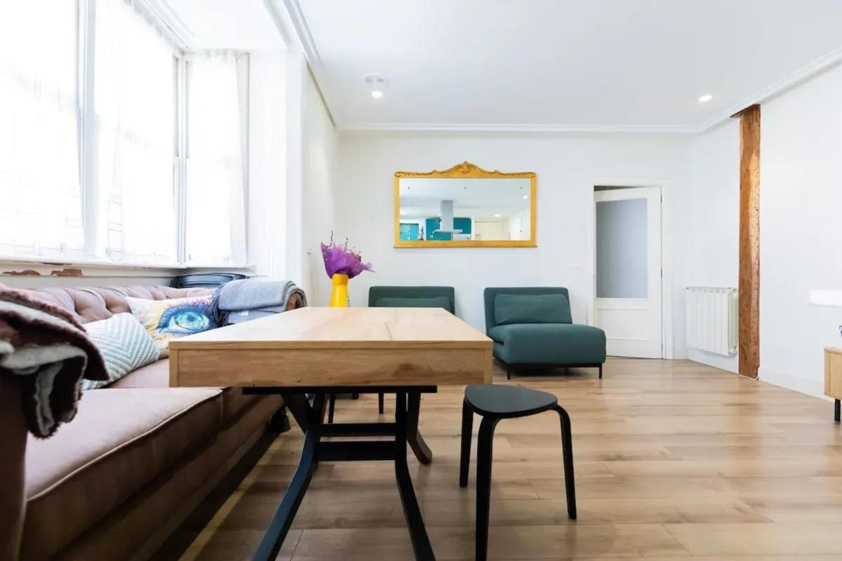 Modern Apartment in Bilbao with Internet - Housity