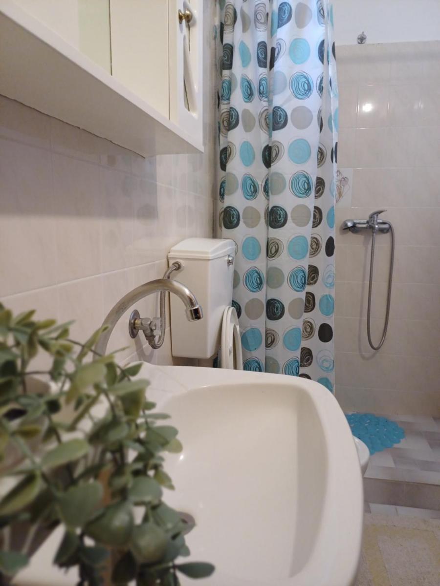 Room Ntina Kastraki - Housity