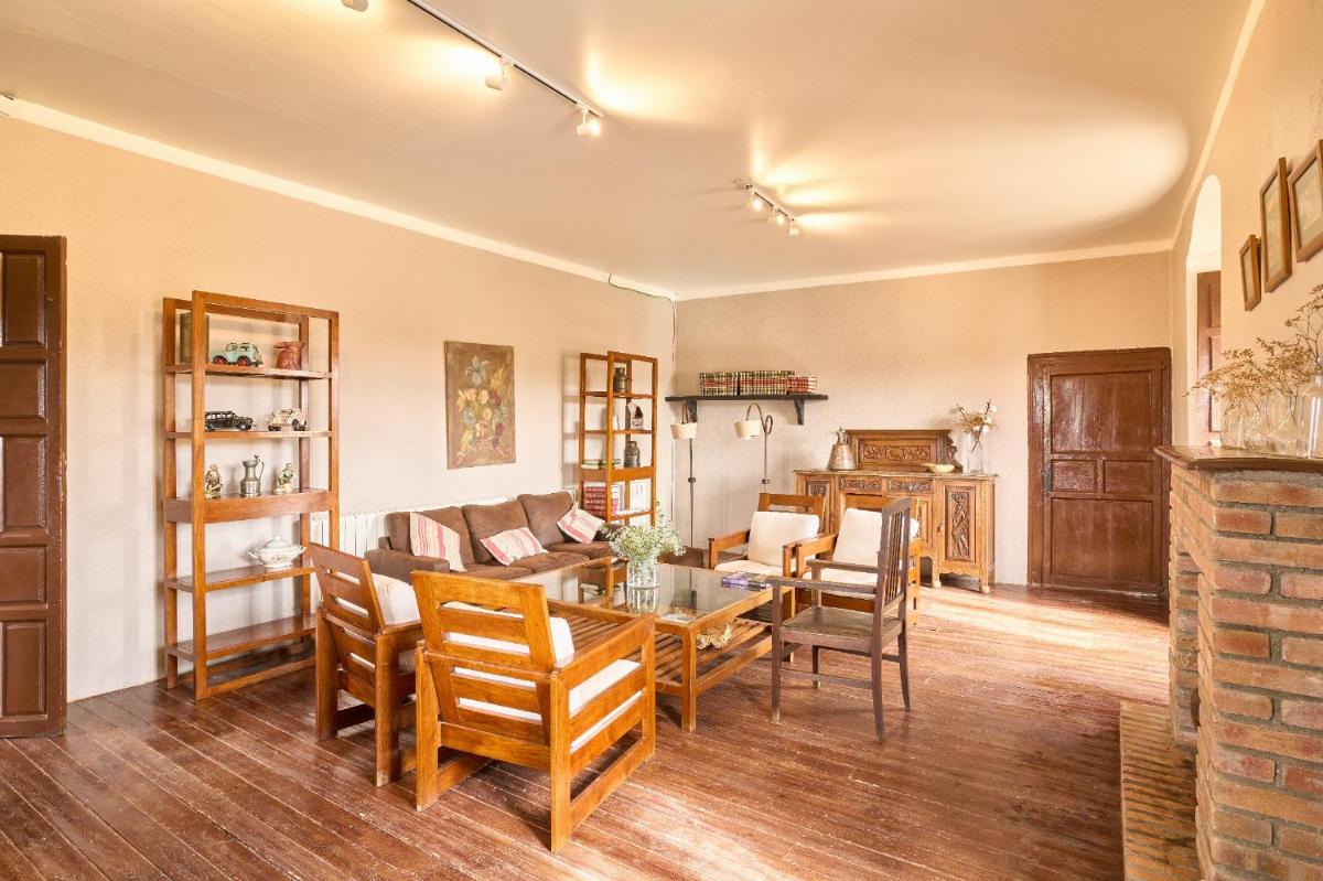 CASA RURAL PALACIO CONDE DE ALDANA con piscina entre encinares y dehesas - Housity