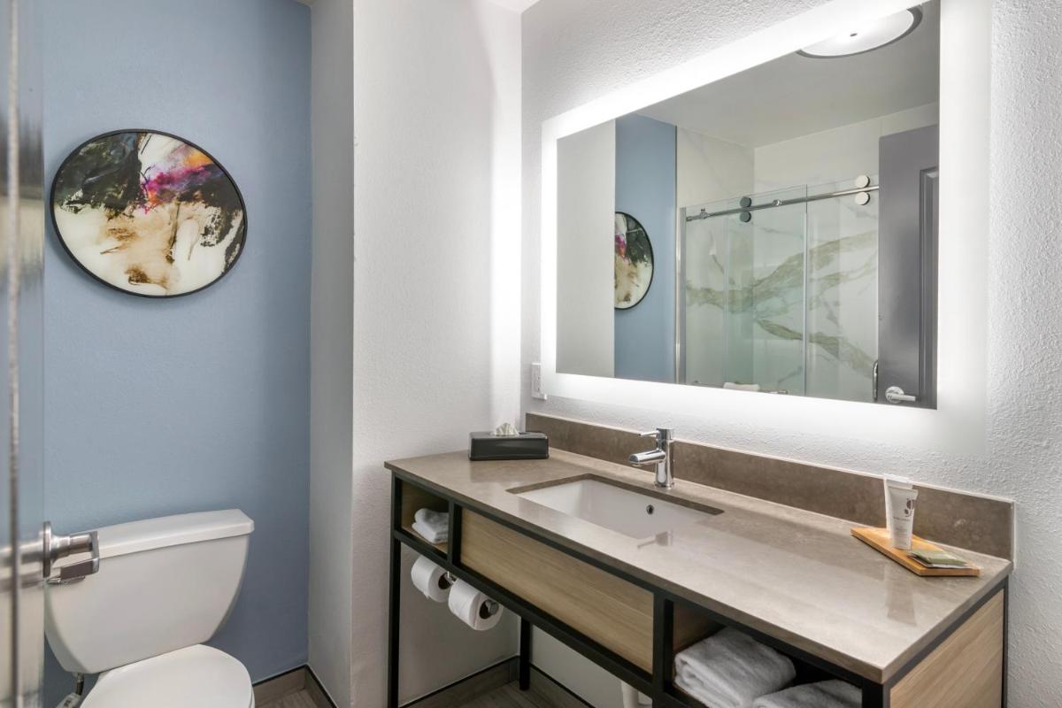 Country Inn & Suites By Radisson, Savannah Airport, GA - Housity