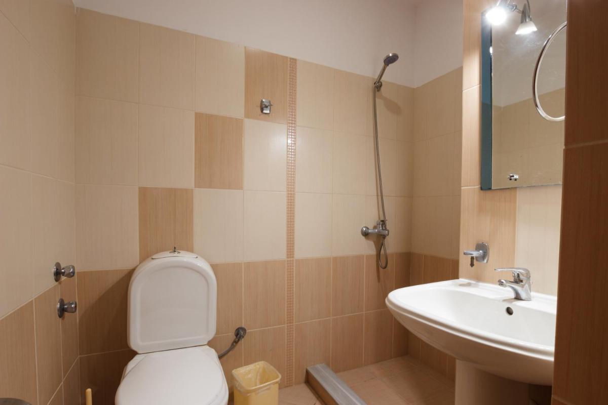 Autogrill Hotel restaurant & Camping - Housity