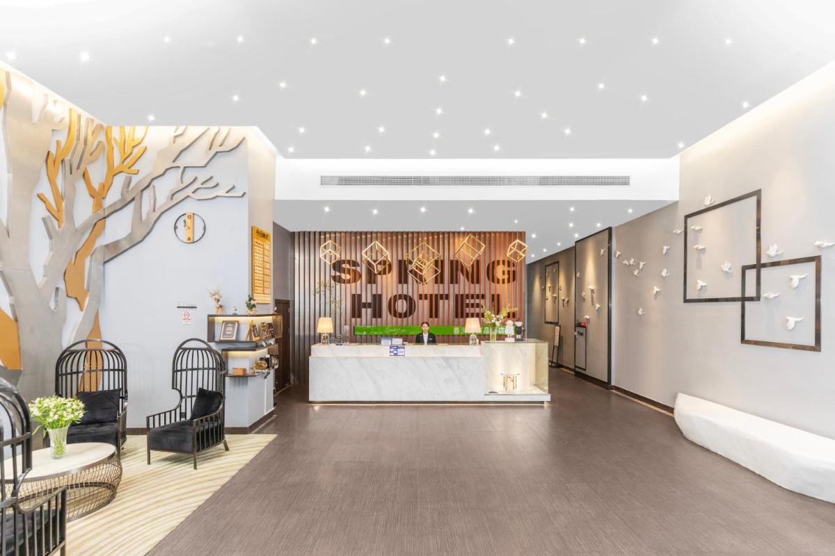 Spring Time Hotel - Housity