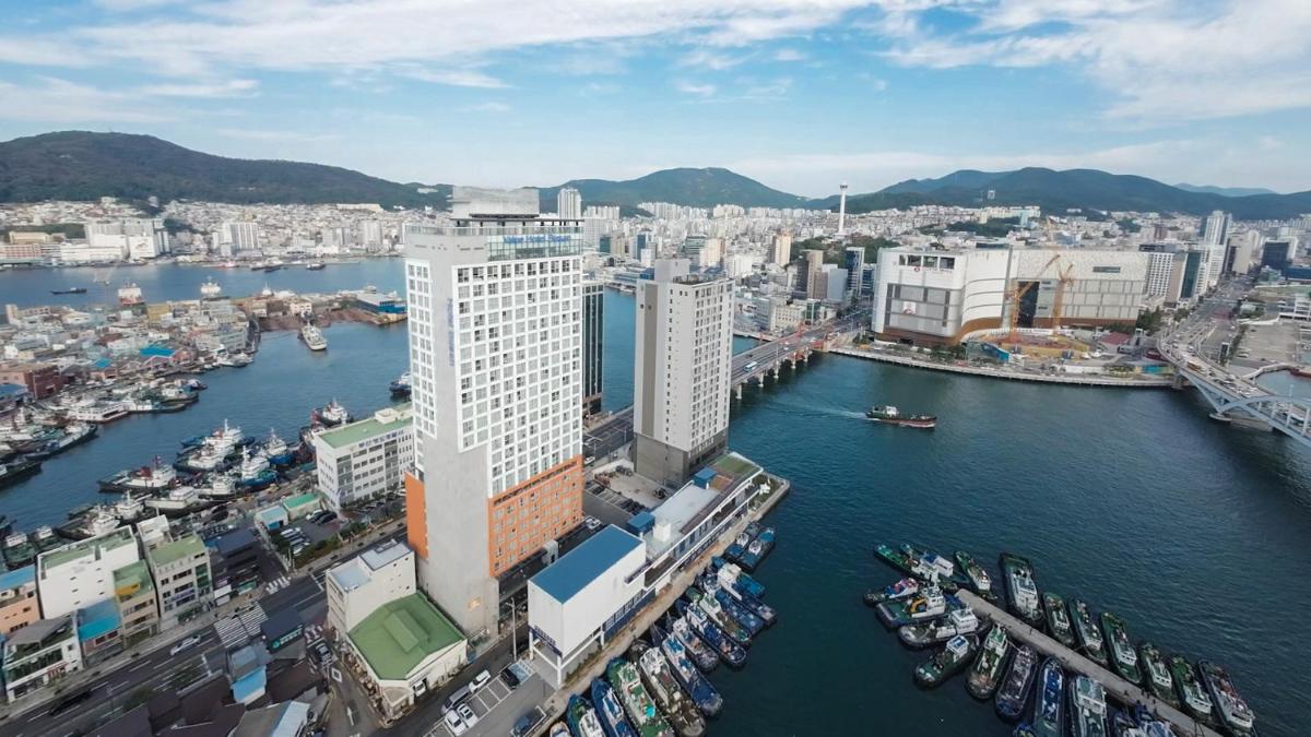 Northharbor Hotel - Housity