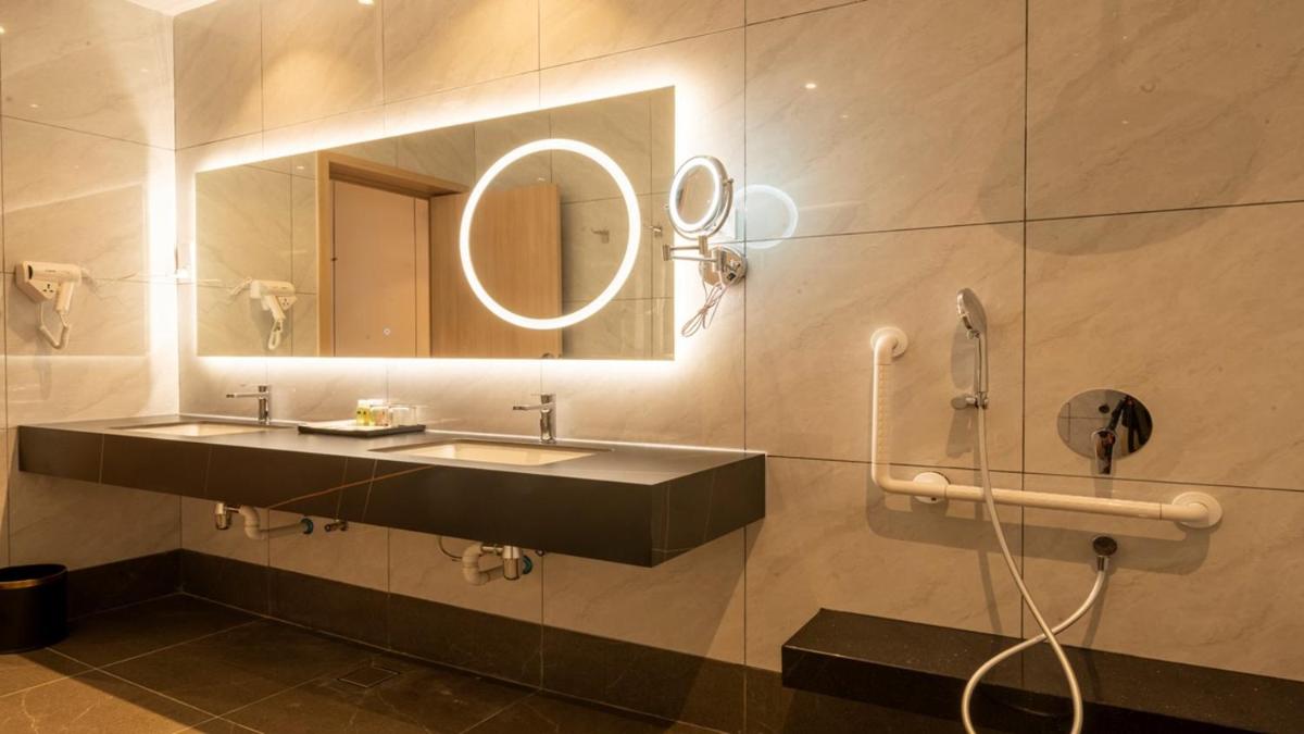 STREETVIEW HOTEL - Housity