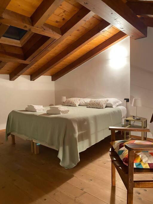 Johnny Suites Bergamo Alta - Housity