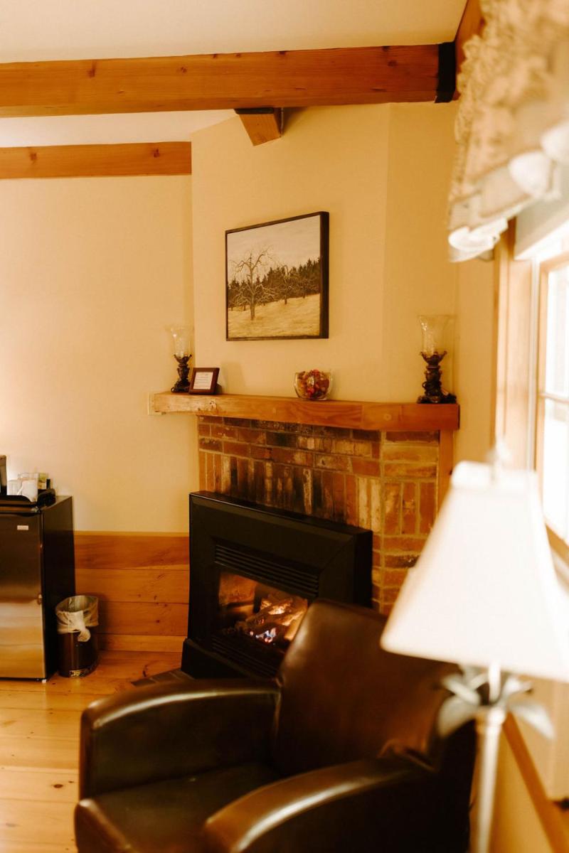 Snowvillage Inn - Housity