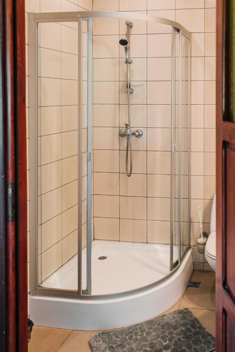 Centrum Aktywnego Wypoczynku Borek - Housity