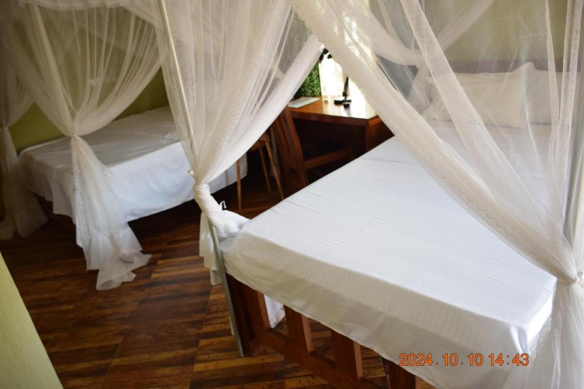 Mwi Village House - Housity