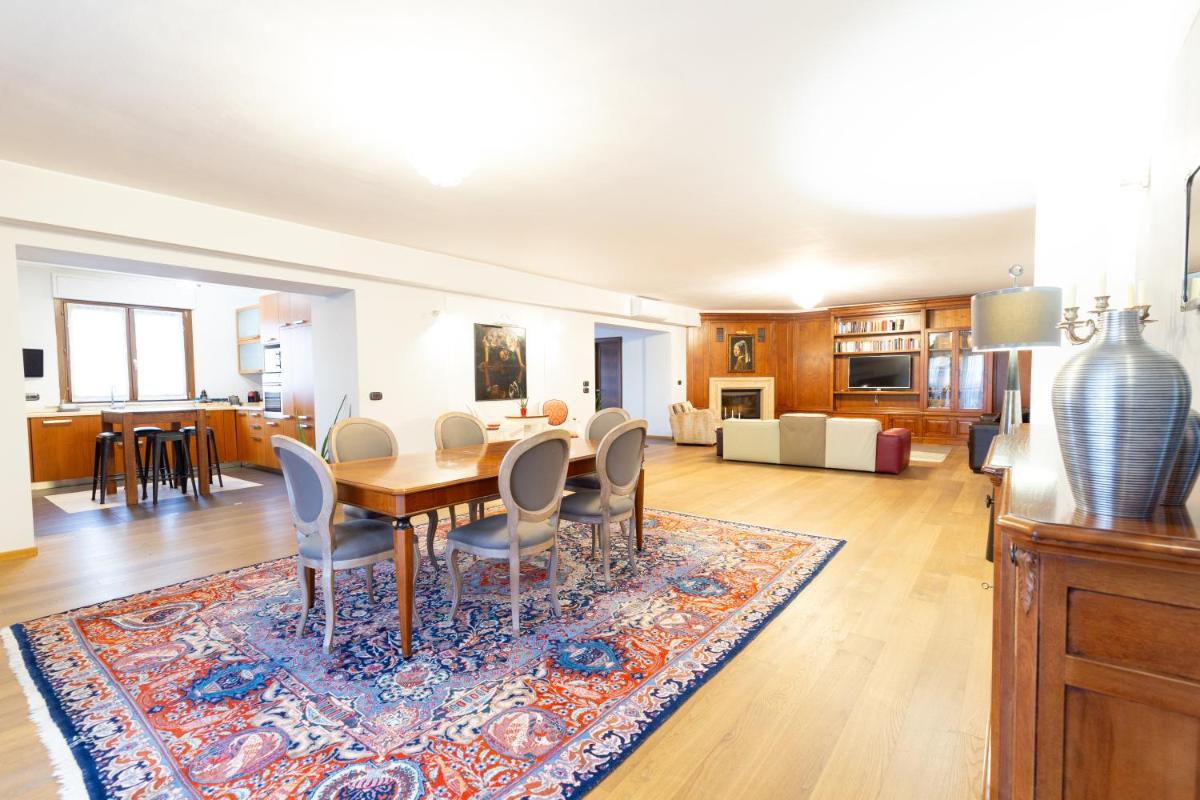 Villa Adige Luxury - M&M Holiday House - Housity