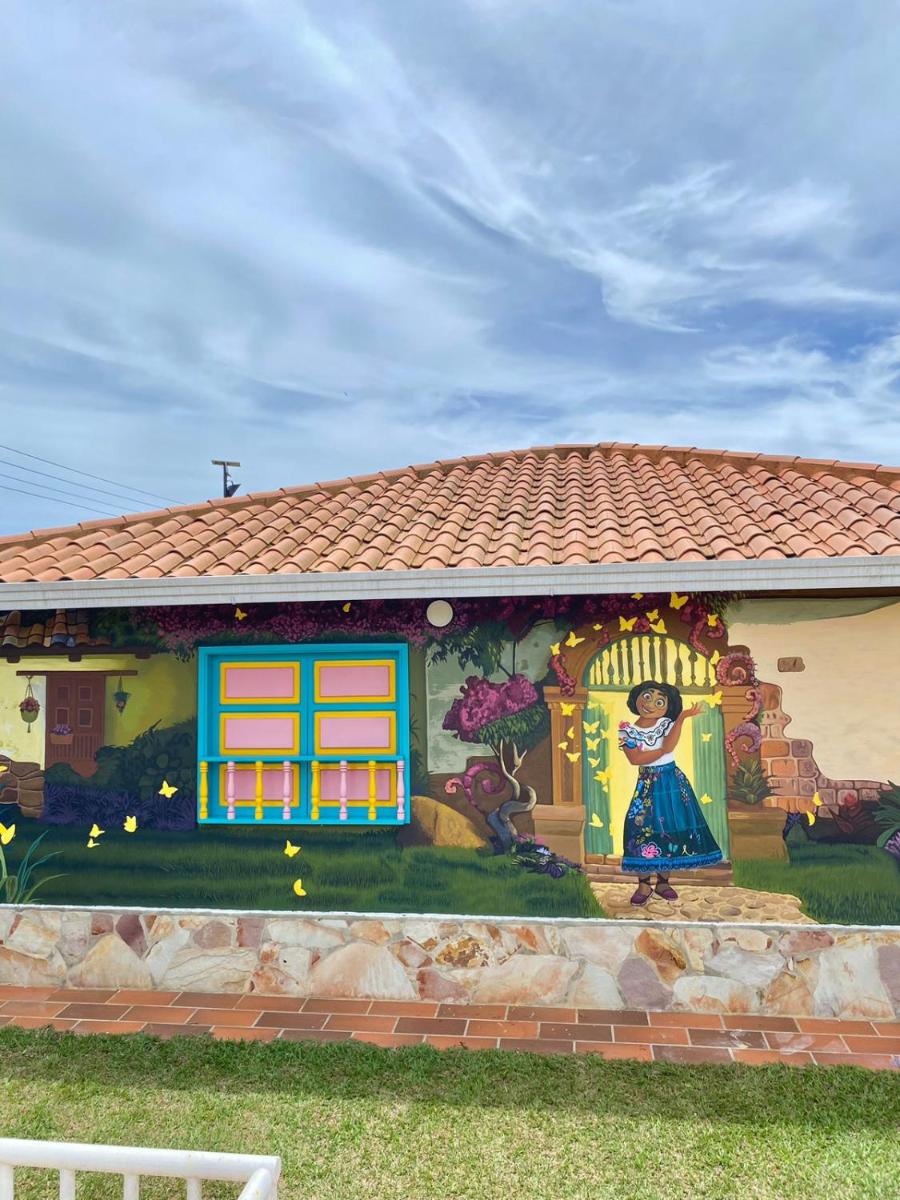 Hacienda El Encanto - Housity