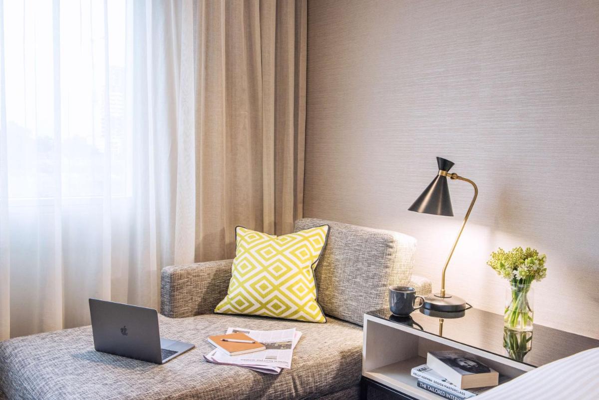 Crown Promenade Perth - Housity