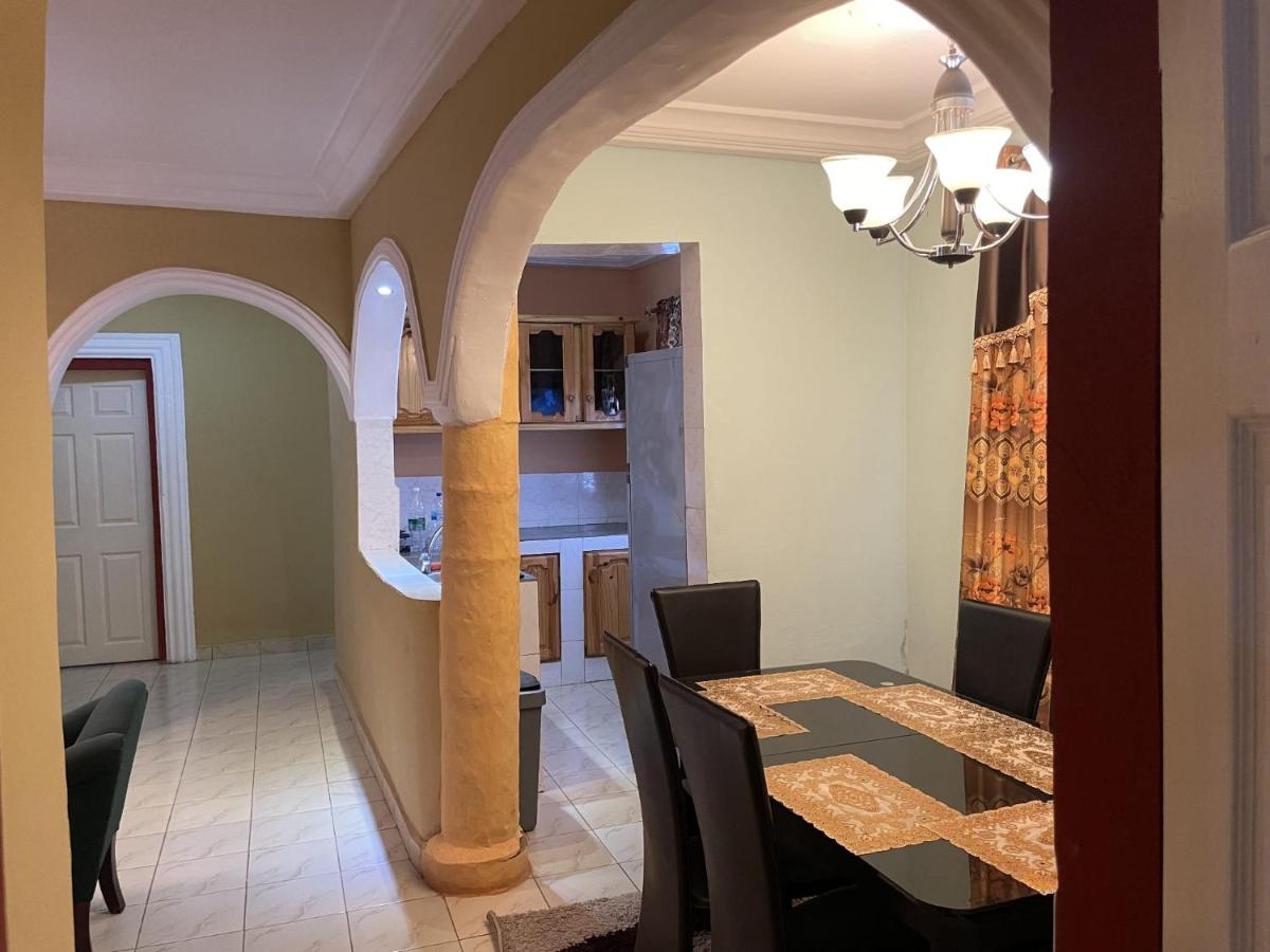 Faith and Grace Guest House - Housity