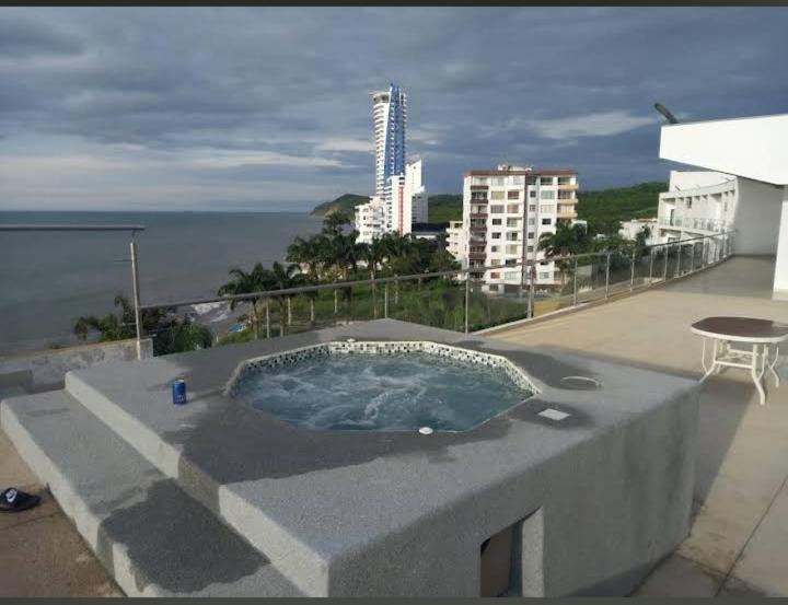 Makana Tonsupa - Suites Familiares 311 y 421 - Deluxe Suites - Housity