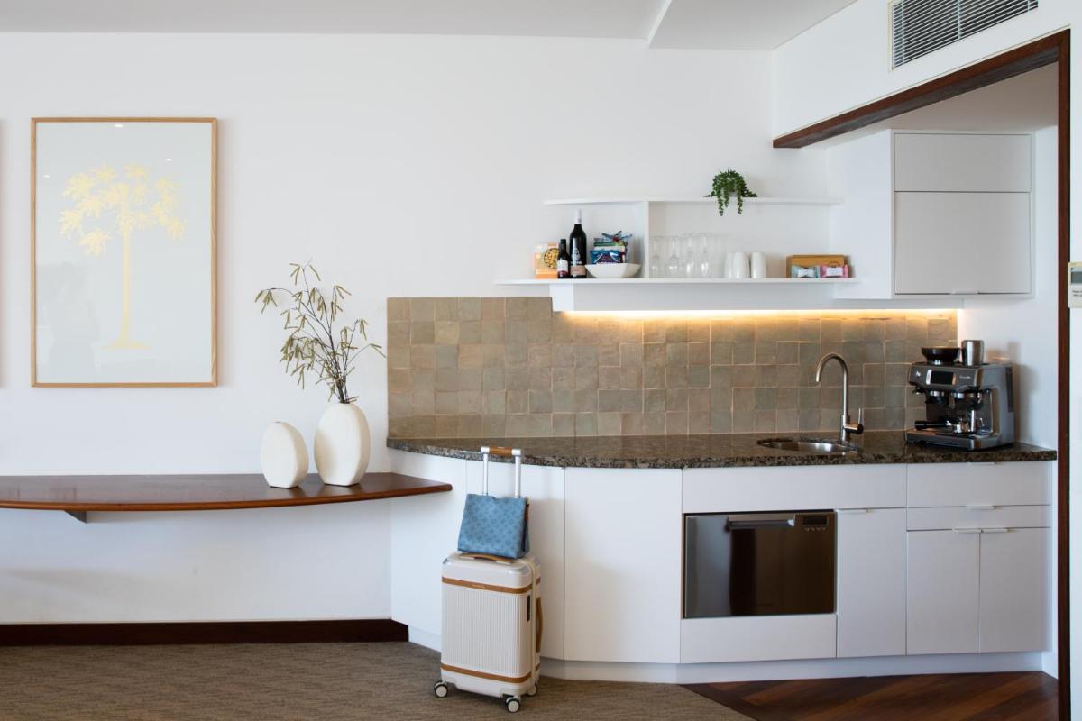 Beach Suites - Housity