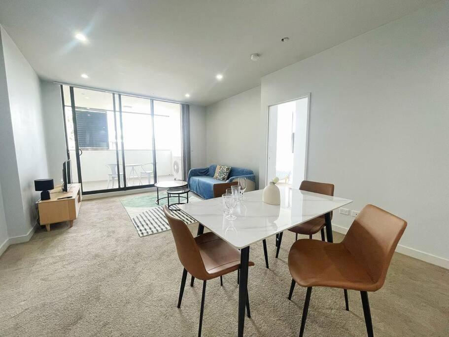 Suitetrails - Spacious 2 Bedroom Apartment in Epping