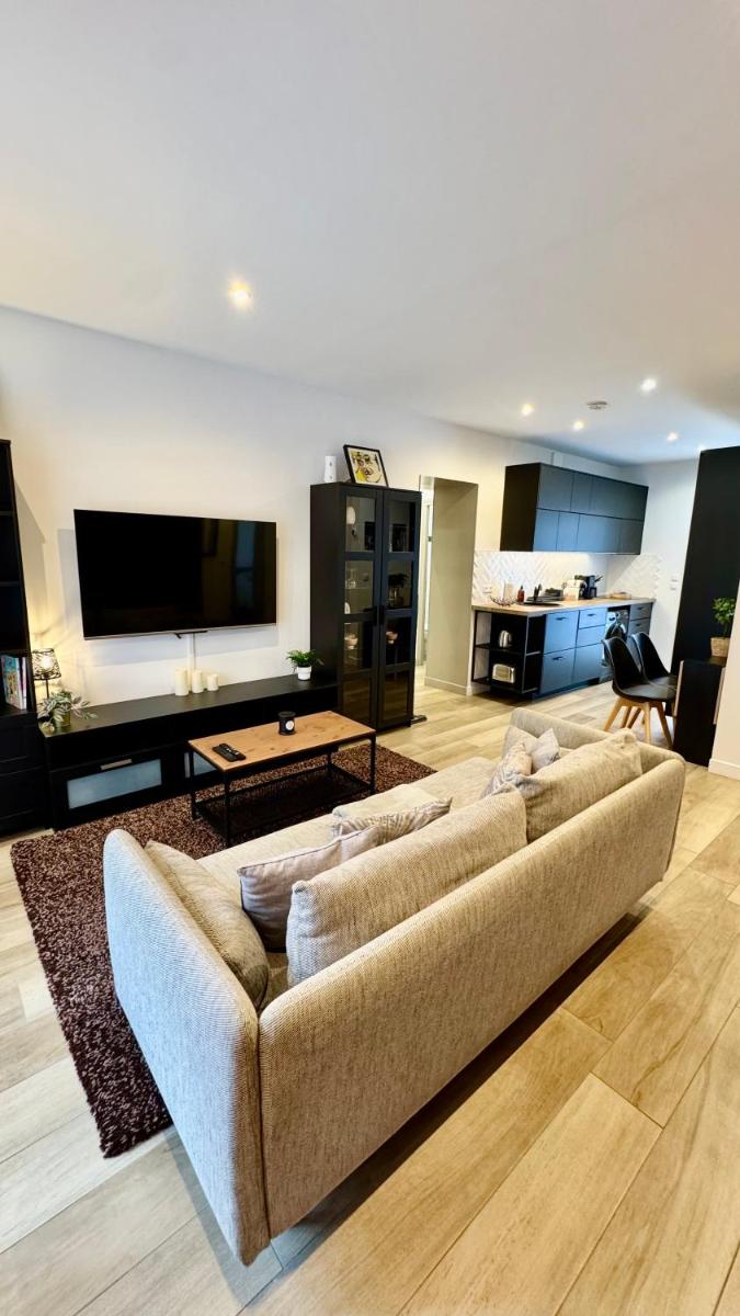 Le Domaine Des Yèbles - Appartement Calme et élégant - Housity