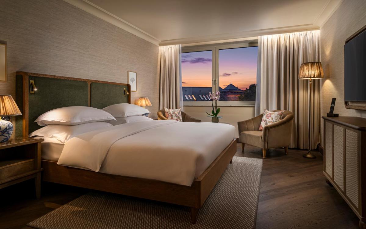 Ein Bett oder Betten in einem Zimmer der Unterkunft Brunfels Hotel, in the Unbound Collection by Hyatt