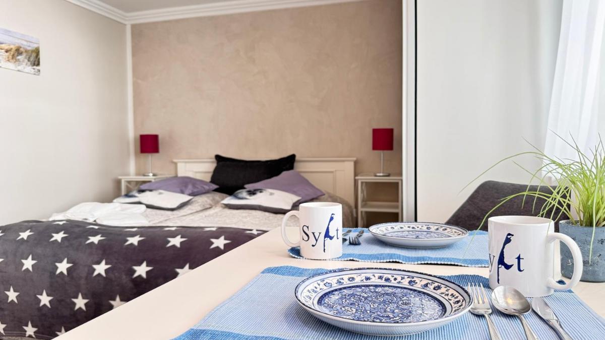 10-105, sehr Strandnah, im Herzen Westerlands, Westbalkon, 1 Zi - Housity