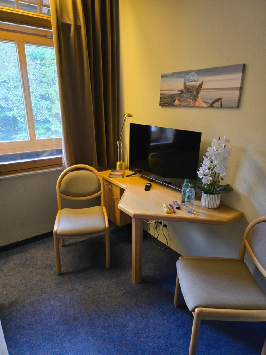 Gasthaus Pension DÖRENKRUG - Restaurant - Housity