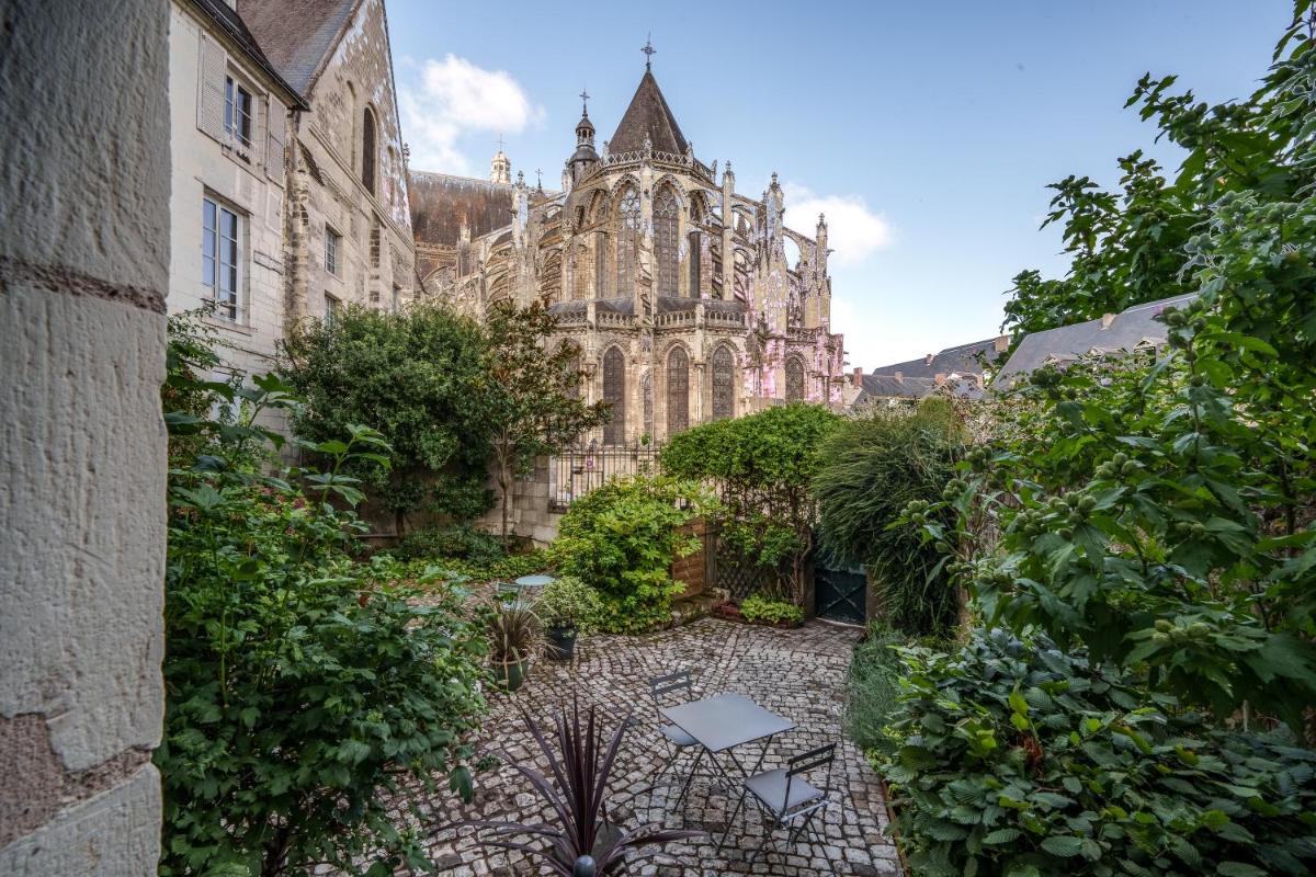 Appartement raffiné vue cathédrale, jardin, wifi - Housity