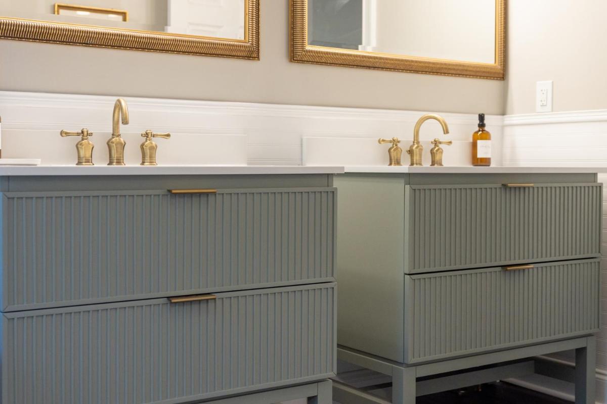 Sink into the Luxe Corner Tub at an Upscale, Spacious Home - Housity