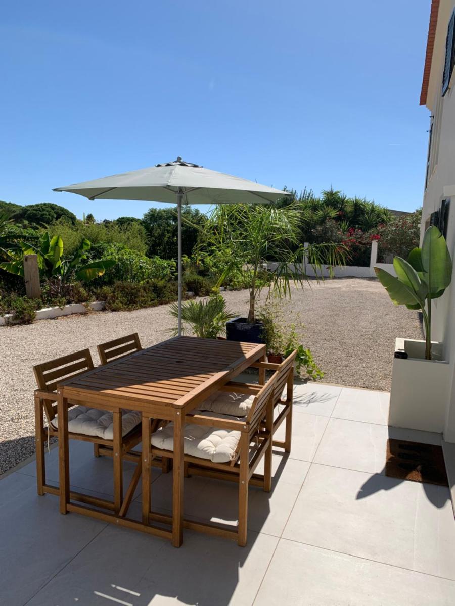 A Tranquil Garden Apartment, Carvoeiro - Benagil - Housity