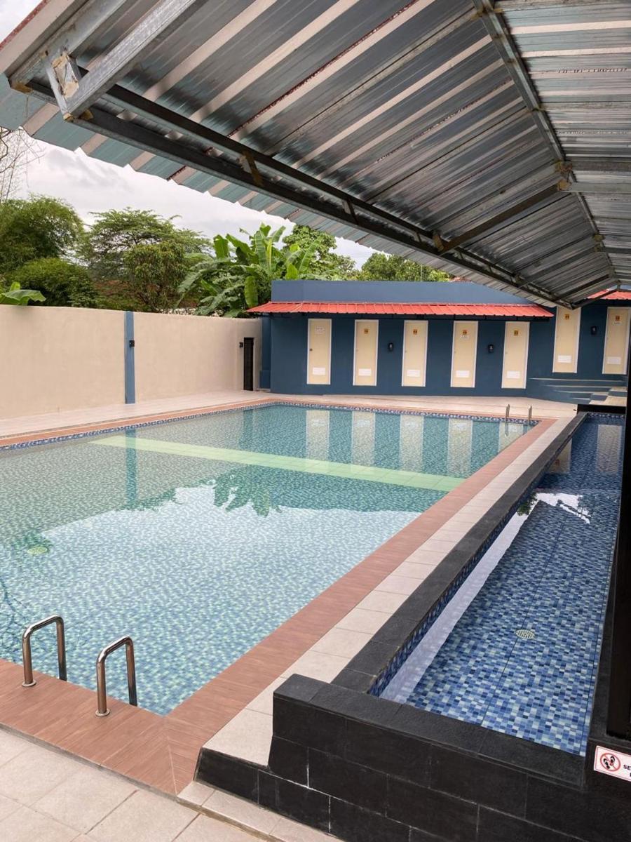 Times Square Motel SYARIAH ONE - Housity