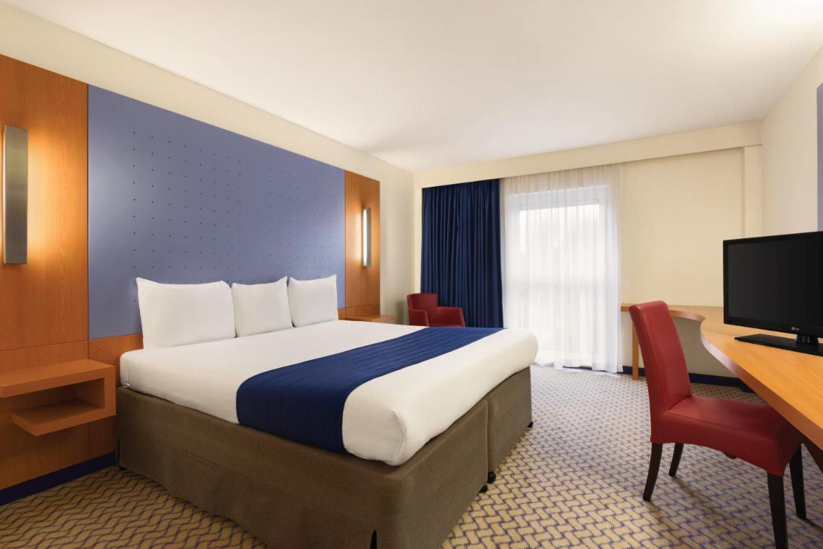 Ramada London North - Housity