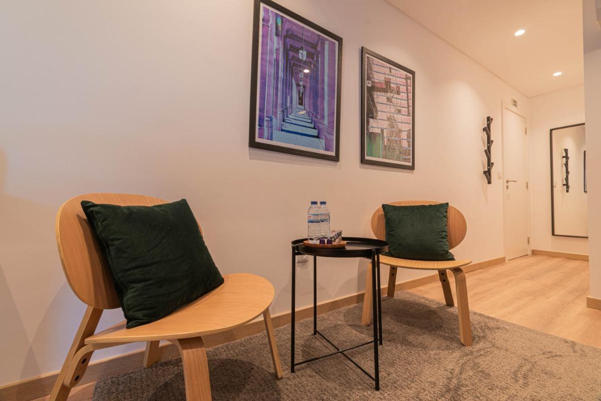 7Min to Uni Sé-Velha - AC - Work Desk - 300MBs WiFi - Housity