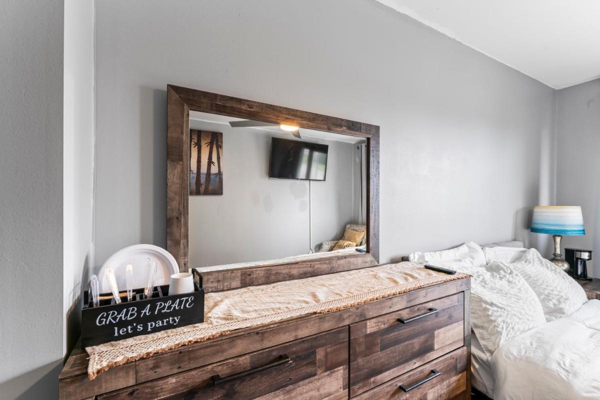 Quiet And Comfortable Deluxe - Housity