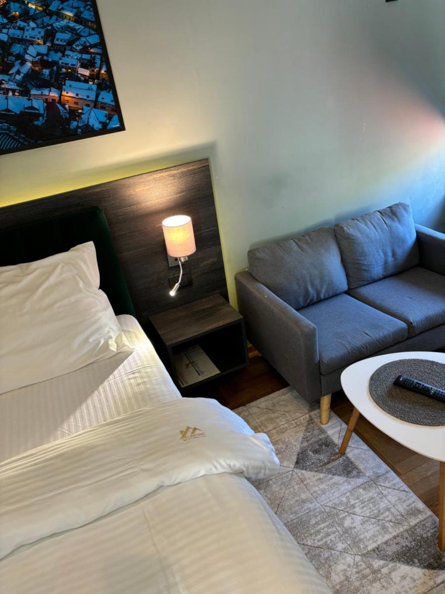 Stari apartmani - Housity