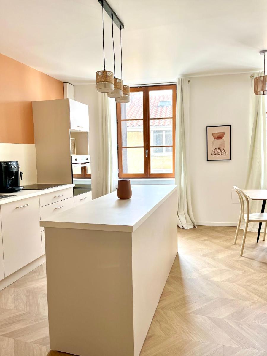 Bel appartement centre de Saint amour - Housity