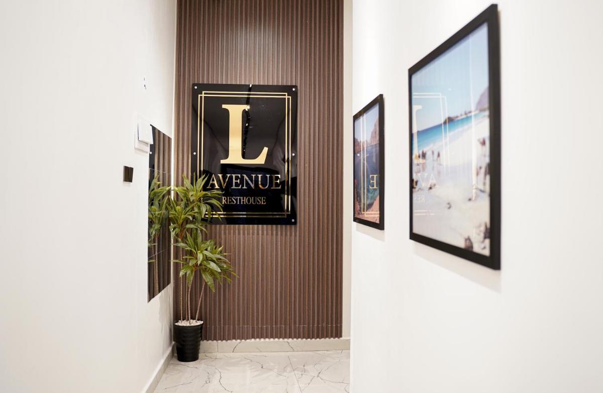 Lavenue RestHouse - Housity