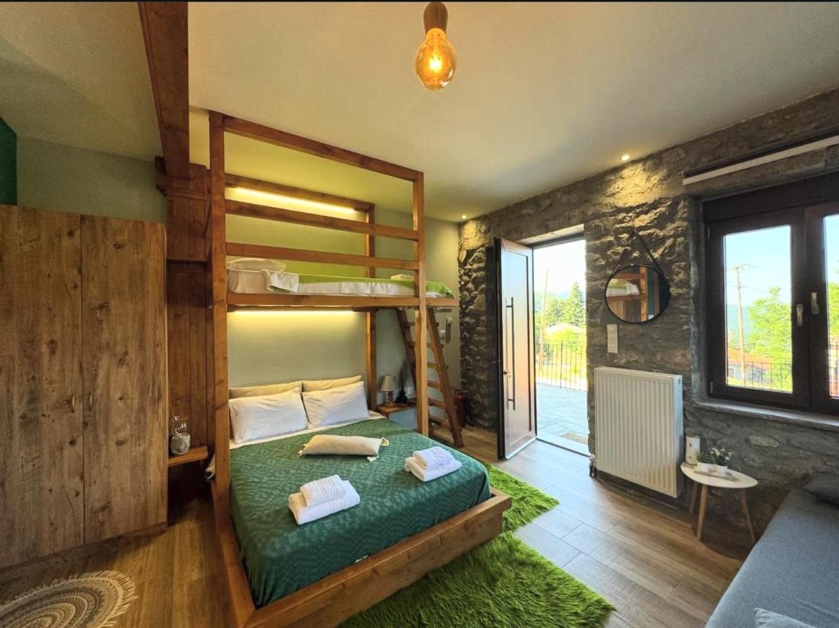 ΧΑΡΟΥΛΑ STUDIO - Housity